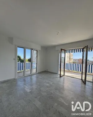 Apartment in Antibes (06600)