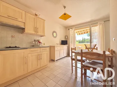 Apartment in Bandol (83150)