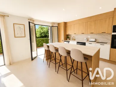 Appartement à Grimaud (83310)