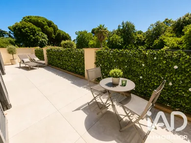 Appartement à Grimaud (83310)