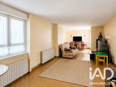 Apartment in Louveciennes (78430)