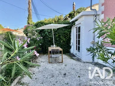 House in Pessac (33600)