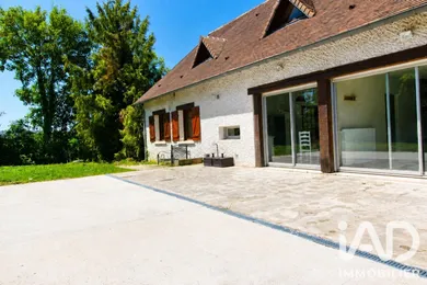 Architectural house in Fère-Champenoise (51230)