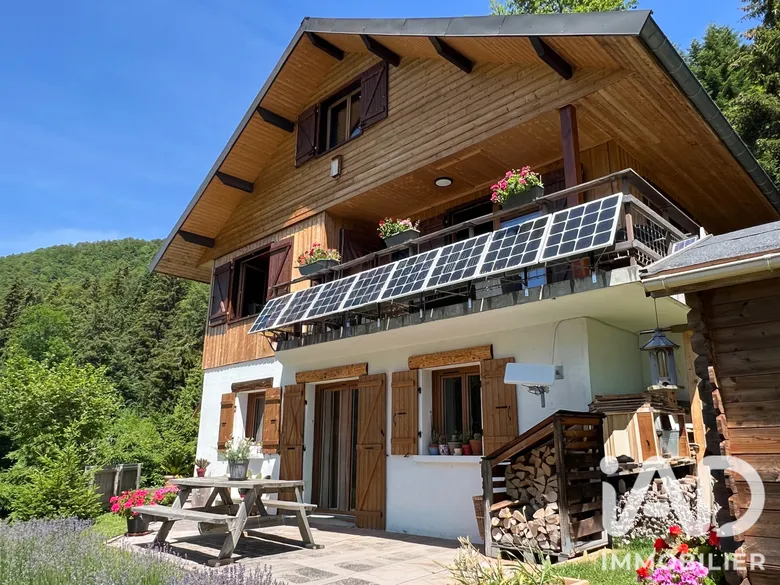 Maison 7 pièces 145 m² · à Aillon-le-Jeune · 145 m² · 427 000 €