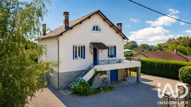 House in Mialet (24450)