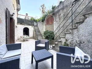 Appartement à Saint-Laurent-le-Minier (30440)