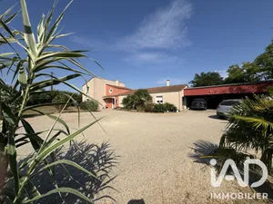 Maison de campagne à Saint-Maurice-le-Girard (85390)