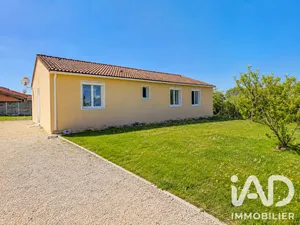 Maison traditionnelle à Lachapelle-Auzac (46200)