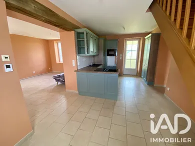 Maison de village à Amilly (45200)