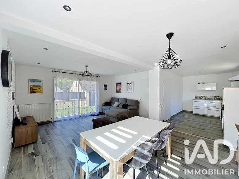 Maison 5 pièces 95 m² · à Morigny-Champigny · 95 m² · 300 000 €