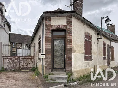 Maison de village à Grandchamp, Charny-Orée-de-Puisaye (89120)