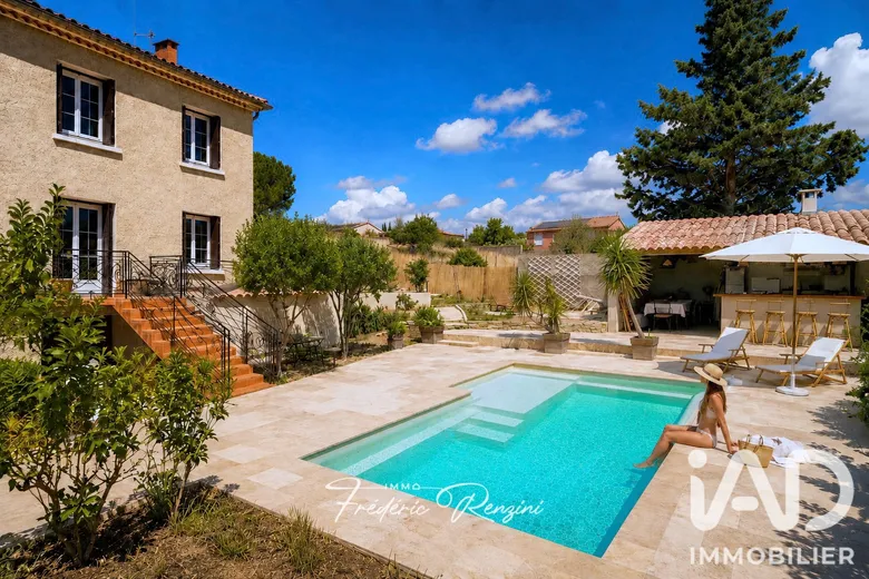 Maison 7 pièces 215 m² · à Bagnoles · 215 m² · 399 000 €