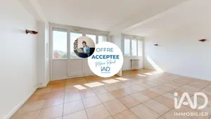 Apartment in Saint-Étienne (42100)