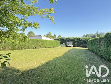Building plot in Beychac-et-Caillau (33750)