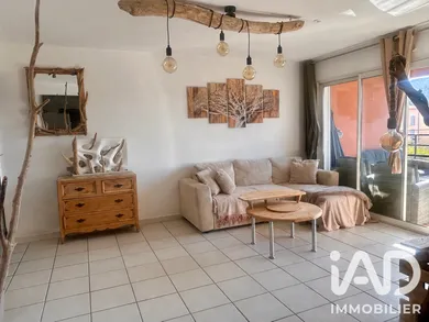 Apartment in Saint-Maximin-la-Sainte-Baume (83470)