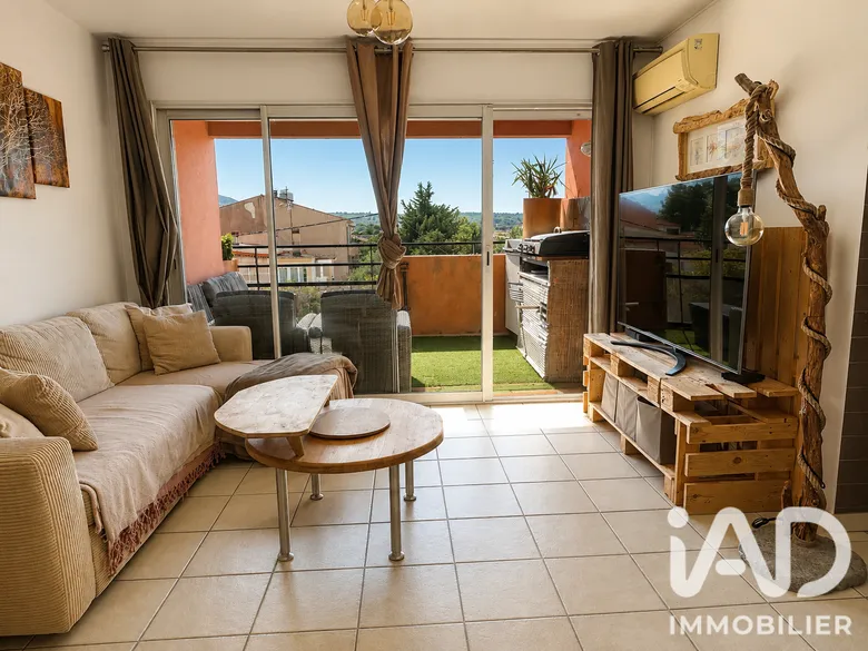 Appartement 2 pièces 49 m² · à Saint-Maximin-la-Sainte-Baume · 48,7 m² · 192 000 €
