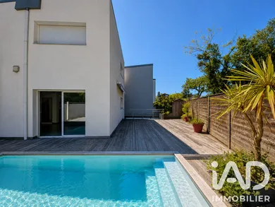 House in Bordeaux (33000)