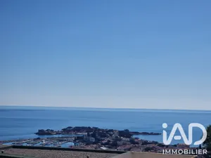 Apartment in Bandol (83150)