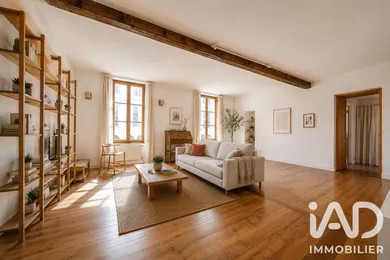 Apartment in Bordeaux (33800)