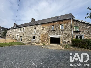 Immeuble à Saint-Pierre-de-Coutances (50200)