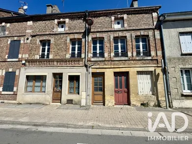 Townhouse in Vouziers (08400)