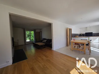 Maison à Boinvilliers (78200)