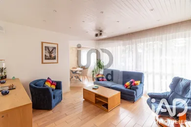 Apartment in Le Pecq (78230)
