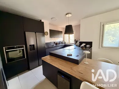 Appartement à Pélissanne (13330)