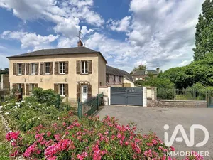 Maison de campagne à Treis-Sants-en-Ouche (27270)