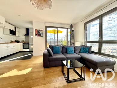 Apartment in Colombes (92700)