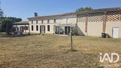 House in Reignac (33860)