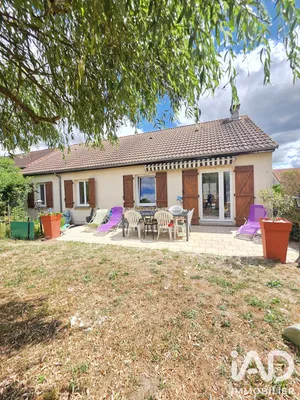 Detached house in Toulon-sur-Allier (03400)