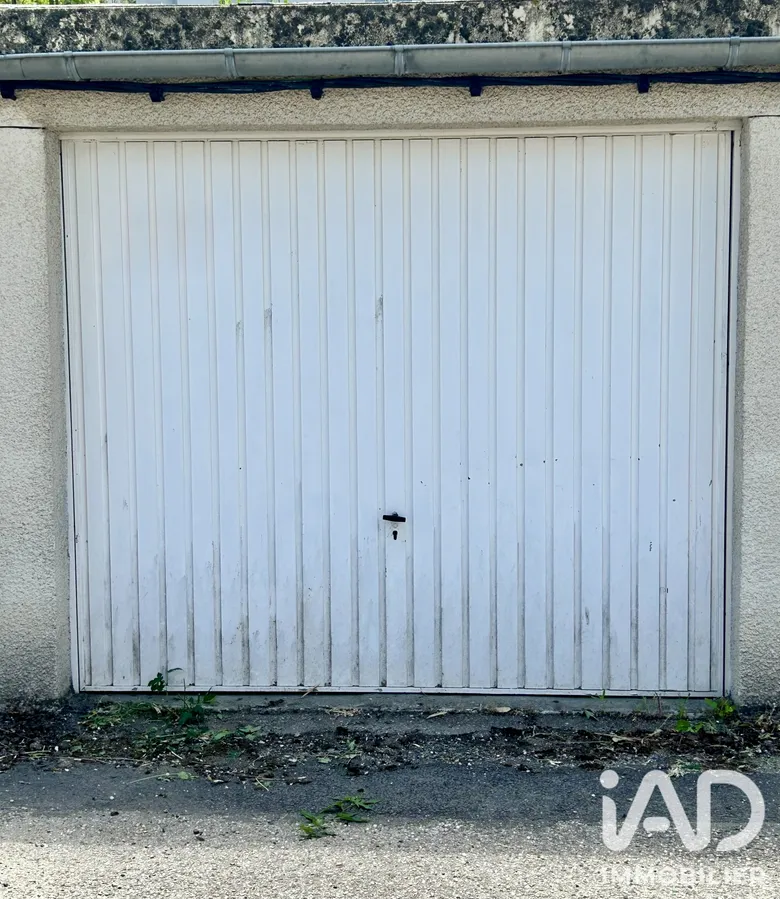 Parking 18 m² · à Bordeaux · 18 m² · 33 000 €