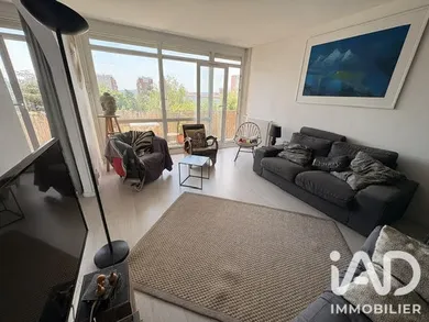 Apartment in Houilles (78800)