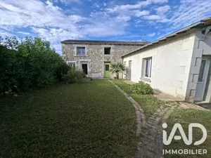Maison de village à Vouneuil-sous-Biard (86580)