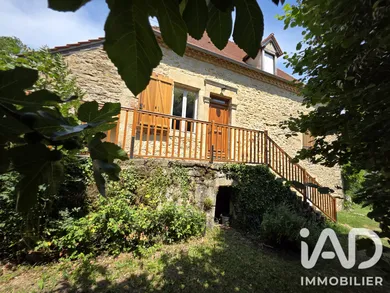 Maison traditionnelle à Loubressac (46130)