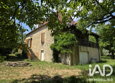 Maison traditionnelle à Loubressac (46130)