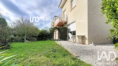 Apartment in Saint-Estève (66240)