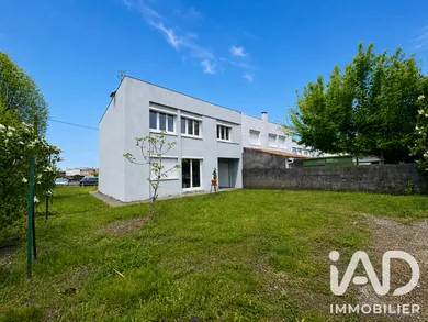 House in Le Haillan (33185)