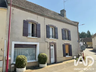 Maison de village à Chailley (89770)