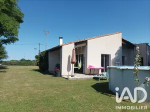 Maison traditionnelle à Corme-Royal (17600)