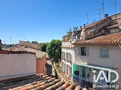 Apartment in Aubagne (13400)