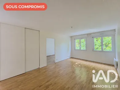 Apartment in Choisy-le-Roi (94600)
