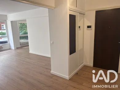 Apartment in Lambersart (59130)