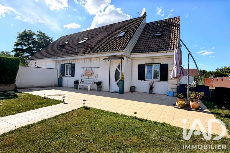 Maison 5 pièces 140 m² · à Charpont · 140 m² · 255 000 €