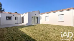 Maison à Ferrières (17170)