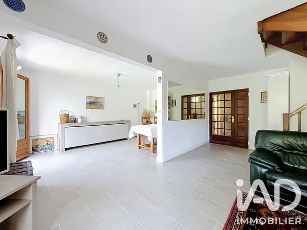 Maison à Magny-les-Hameaux (78114) photo 2