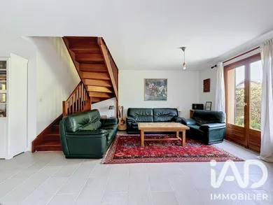 Maison à Magny-les-Hameaux (78114)