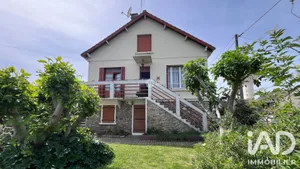 House in Roissy-en-Brie (77680)