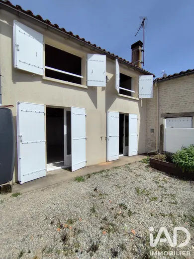 Maison à Prin-Deyrançon (79210)